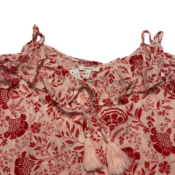 MAURICES Red and White Floral Cold Shoulder Top NWT Plus Size 2X - Picture 2 of 5
